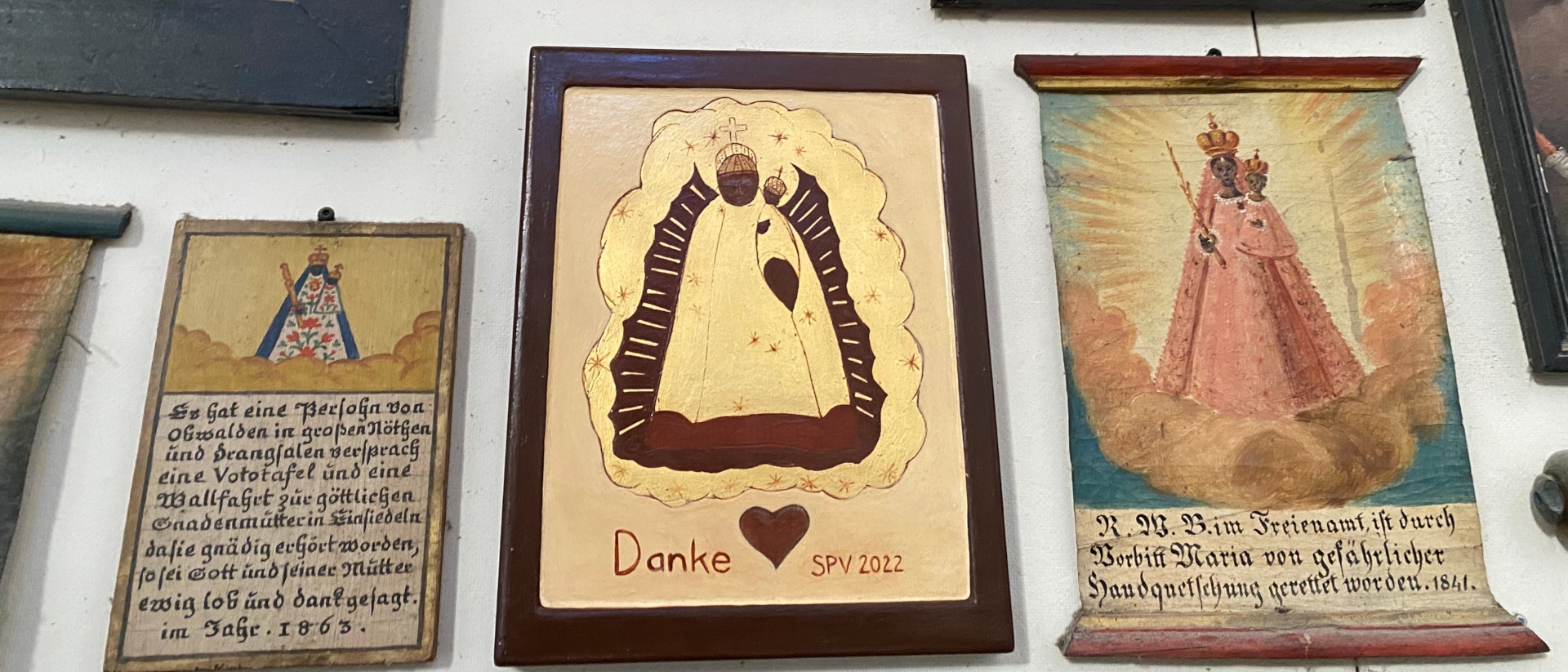 Ex-voto à la Vierge noire à l'église d'Einsiedeln | DR 