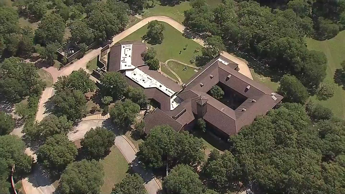 Le couvent carmélite d'Arlington, au Texas, est en conflit avec l'évêque local | capture d'écran NBC News