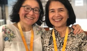 Momoko Nishimura (à gauche) avec Estela Padilla, une théologienne philippine, également membre de l’assemblée synodale | DR