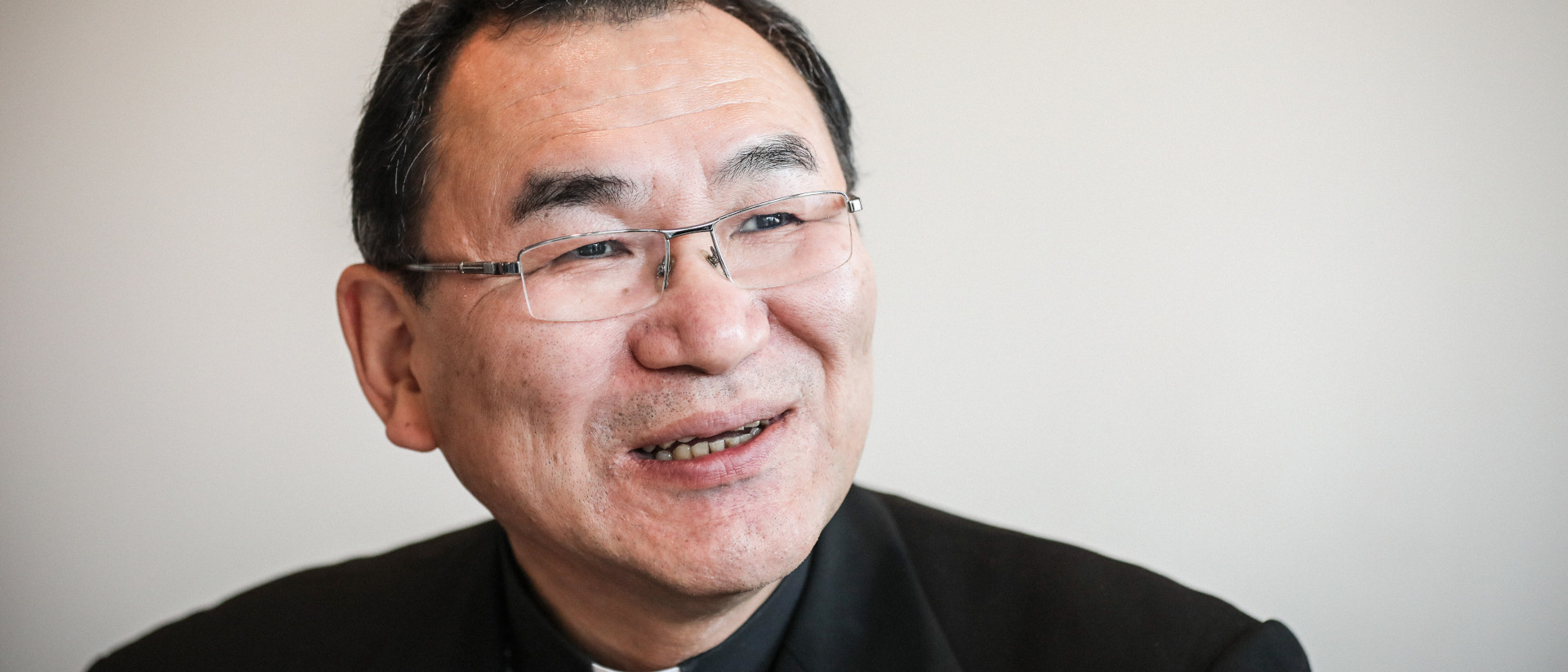 «En retournant à Tokyo, je veux introduire cet esprit synodal dans notre Église également, en en faisant un état d’esprit commun à toutes les paroisses», a indiqué Mgr Kikuchi, ici en 2028 | © KNA