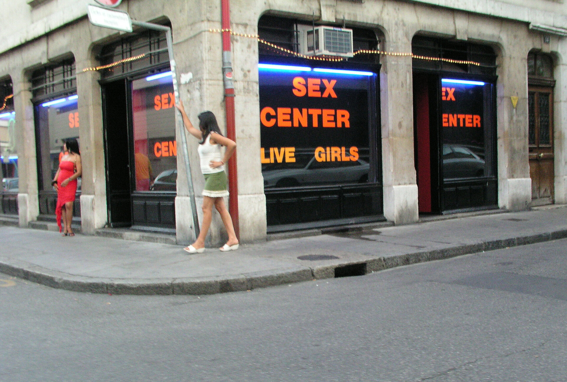 Prostitution de rue aux Pâquis, Genève, 2010 | © JJK photos
