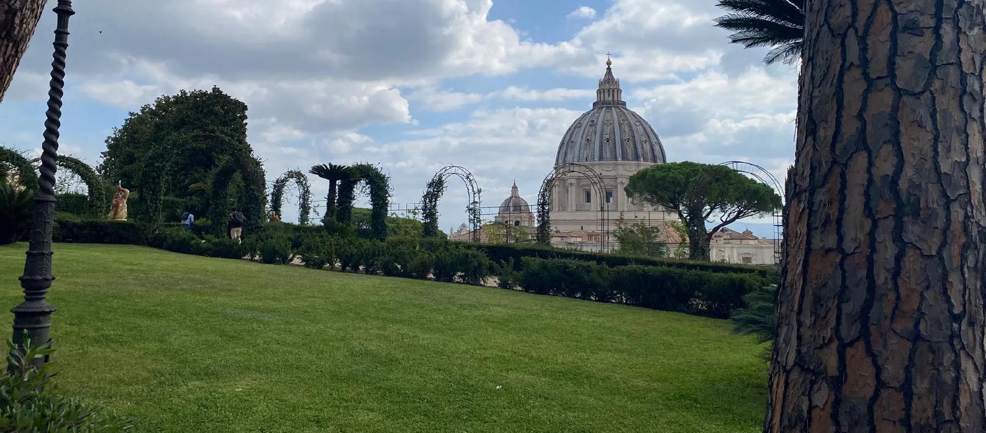 Le nouveau système d'arrosage installé dans les jardins du Vatican a permis d'économiser 60% d'eau | © I.Media