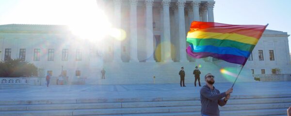 Les milieux catholiques LGBTQ américains ont reçu positivement l'autorisation par Rome de la bénédiction des couples homosexuels | photo d'illustration © Ted Eytan/Flickr/CC BY-SA 2.0