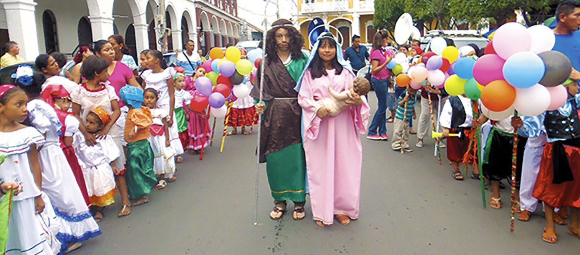 Les "Posadas" sont une procession avec les figures de Joseph et Marie qui parcourent les maisons à la recherche d'un refuge (Posada) pour le bébé Jésus à naître | DR
