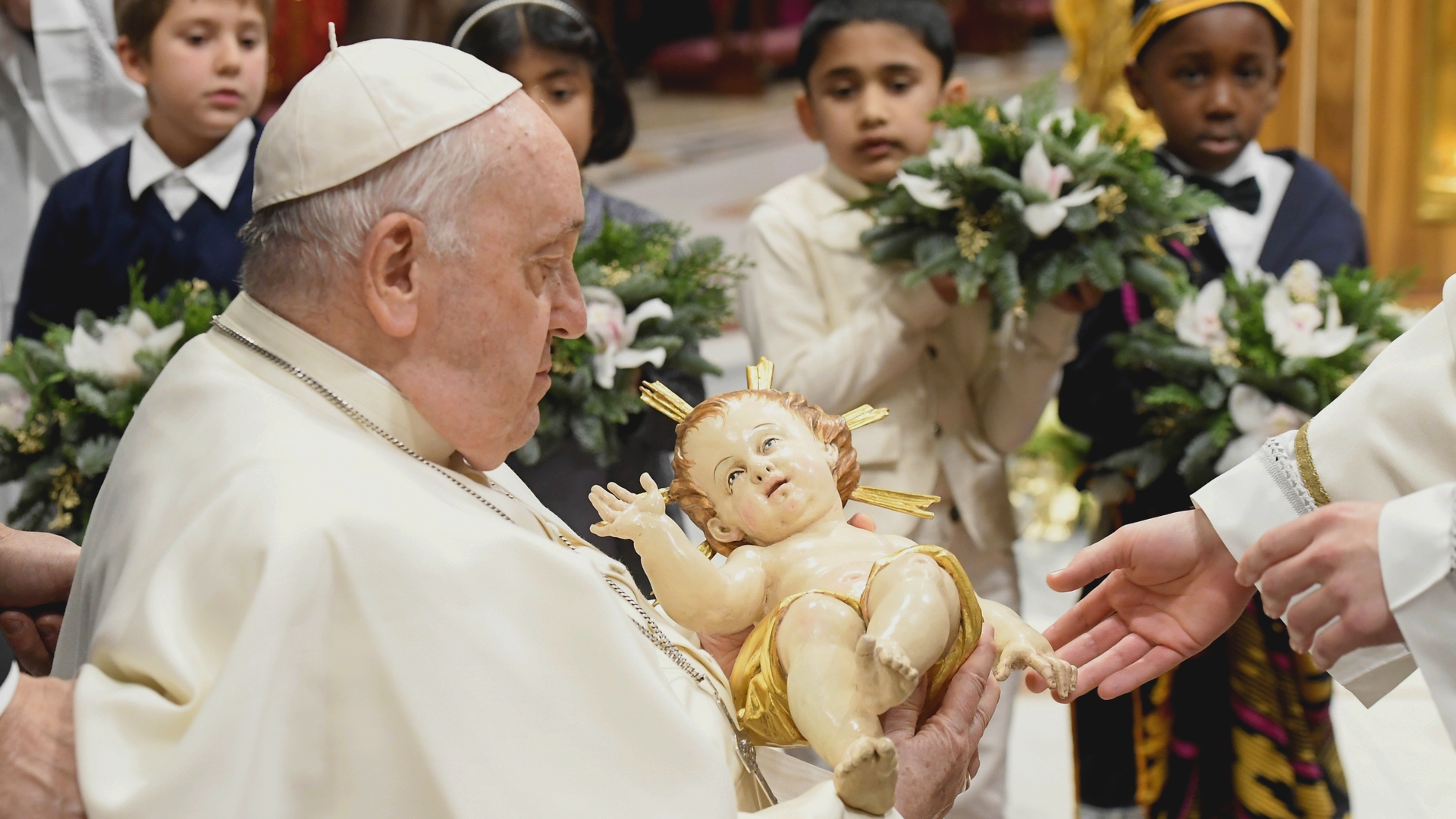 L'Enfant Jésus de la crèche remis au pape François  | © Vatican Media 