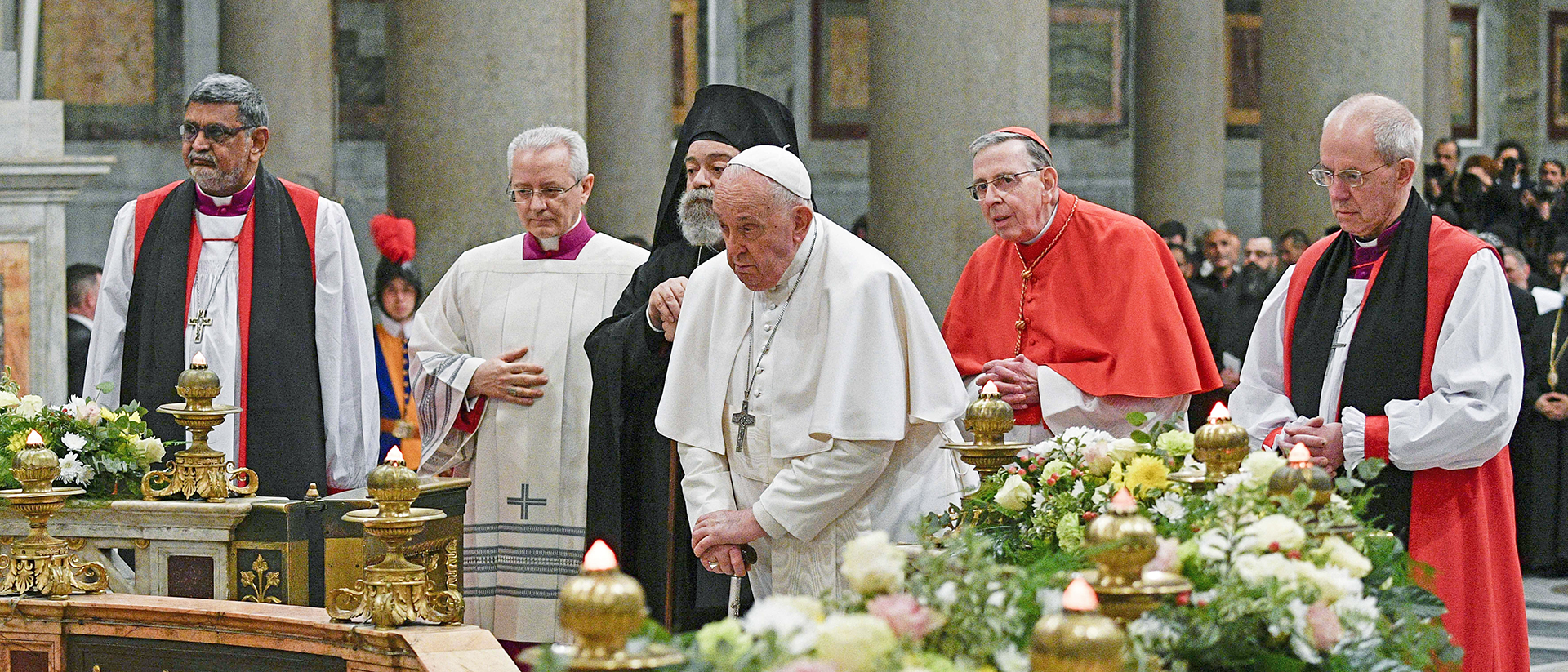 François, célébration œcuménique, le 25 janvier 2024, basilique Saint-Paul-hors-les-murs, avec Justin Welby, primat de l’Église anglicane, et le métropolite Polycarpe, représentant le patriarcat œcuménique de Constantinople. | © Vatican Media