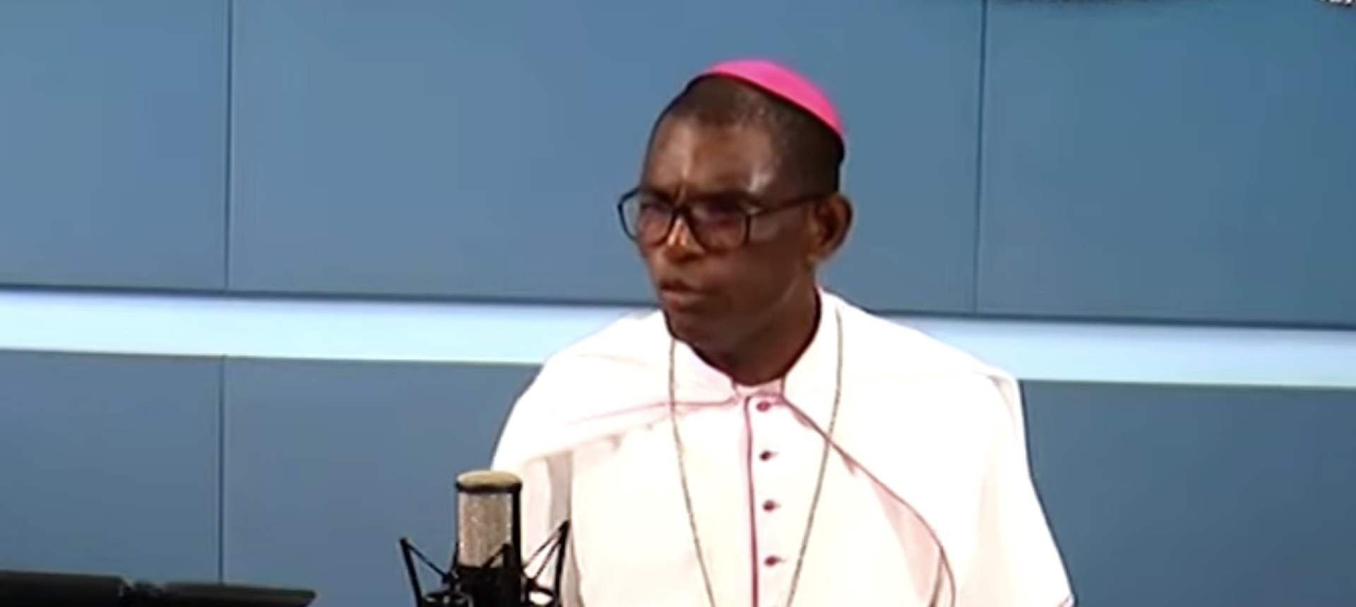 Mgr Gaspard Béby Gnéba, évêque de Man (Côte d'Ivoire), a appelé à la dénonciation de prêtres en situation irrégulière | capture d'écran YouTube