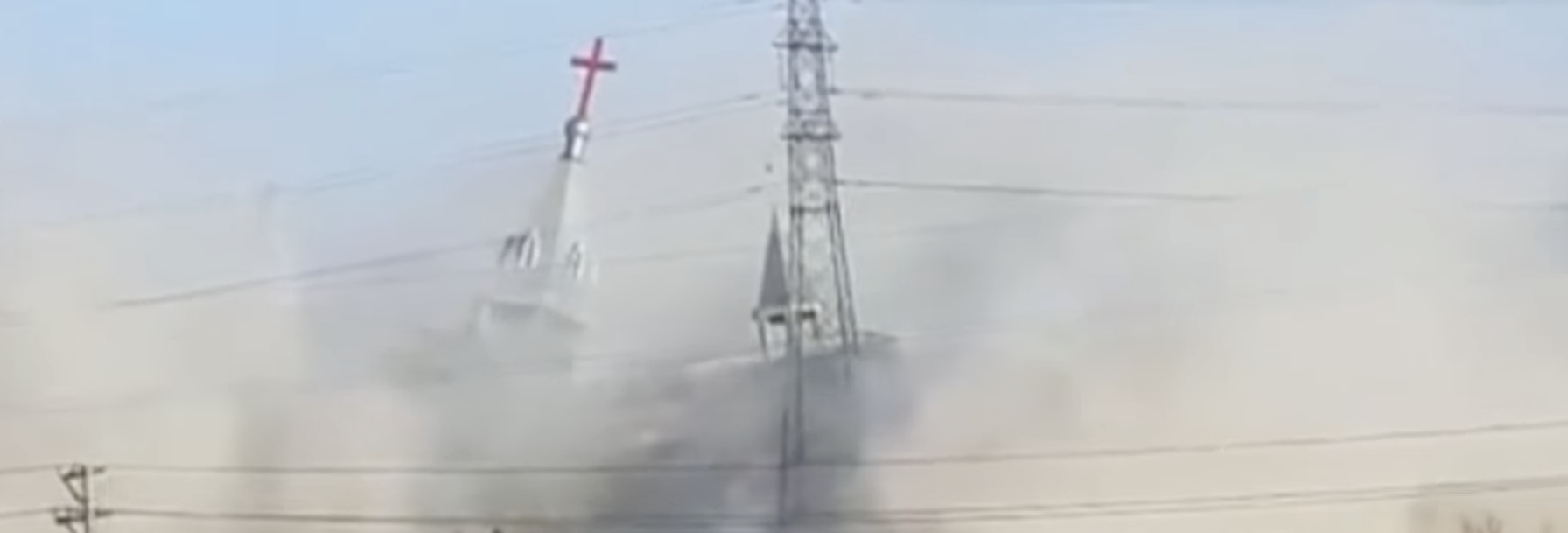 En Chine, les destructions d'églises continuent de se produire | photo: destruction d'une église dans le Shanxi en 2018 / capture d'écran YouTube