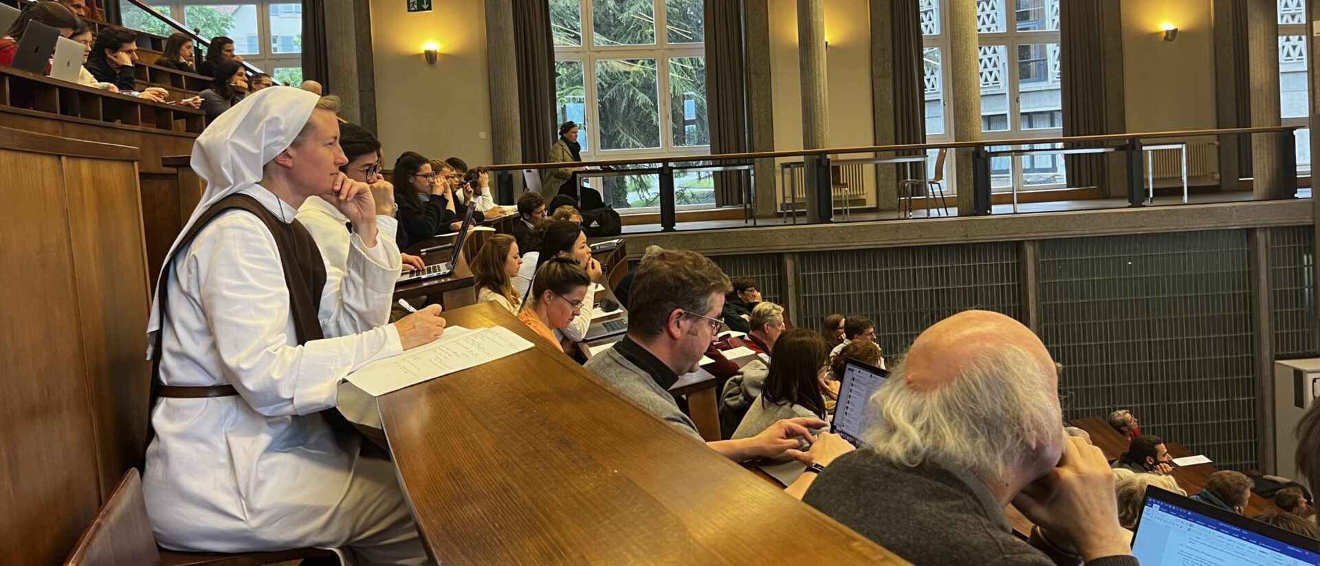 Des étudiants en théologie à l'Université de Fribourg | © Annalena Müller