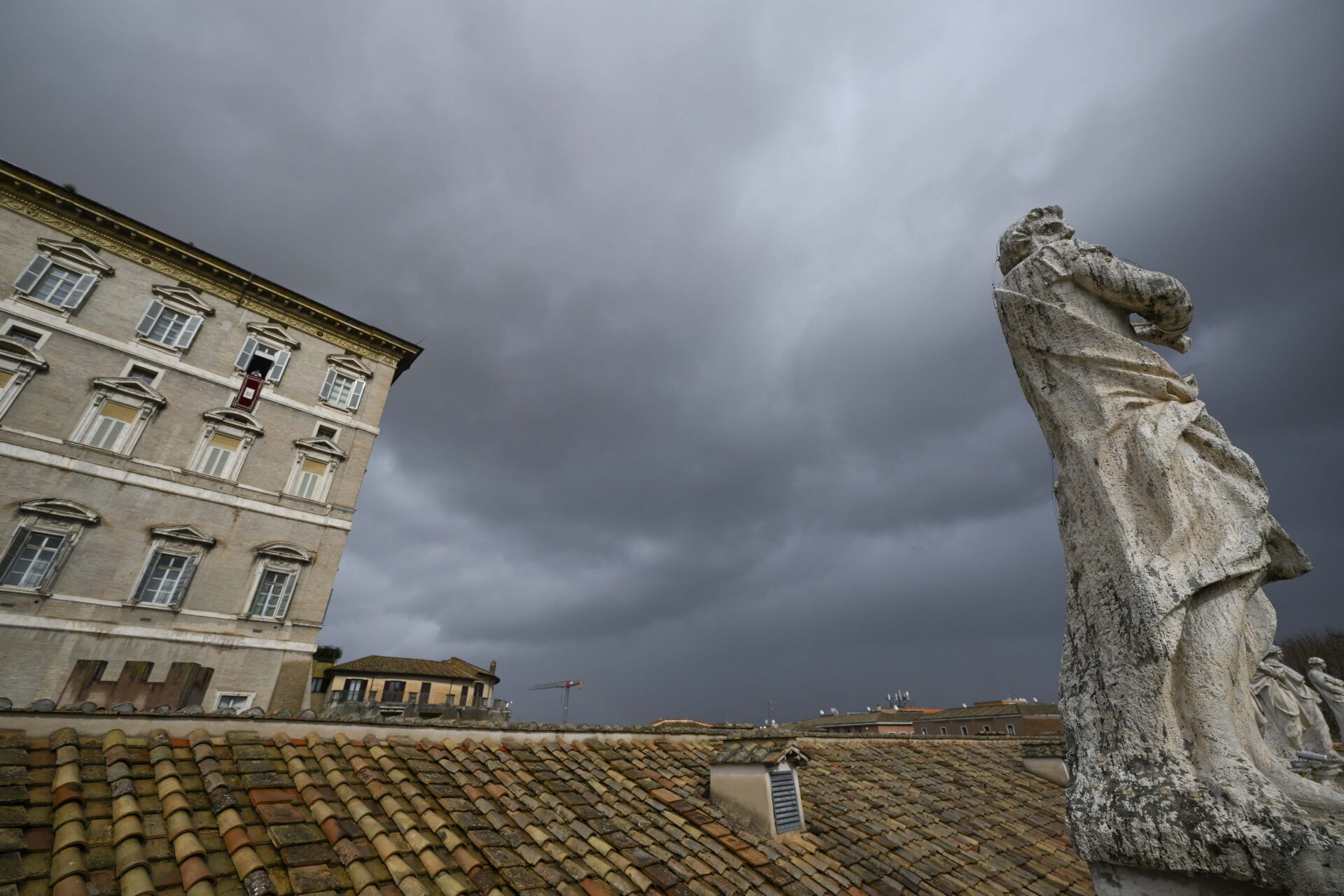 A l'angelus, le pape François lance un nouvel appel pour les peuples martyrisés par la guerre | Vatican Media