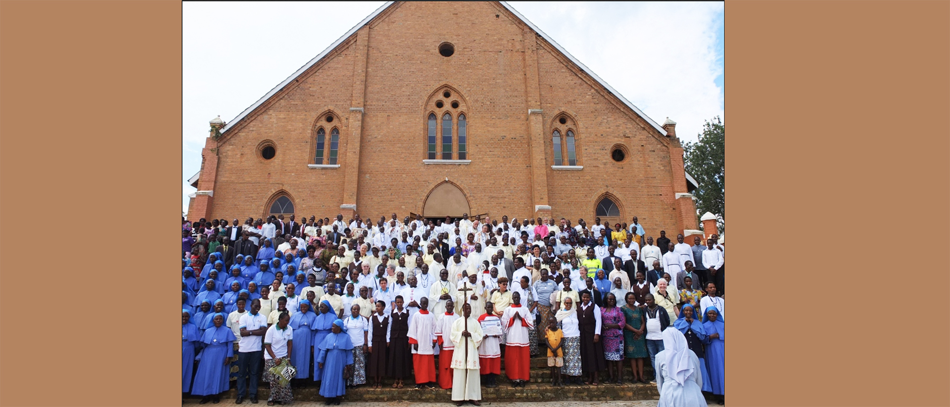 Pèlerinage des sœurs missionnaire à la cathédrale de Masaka, en Ouganda | © 2019 – msolafrica.org