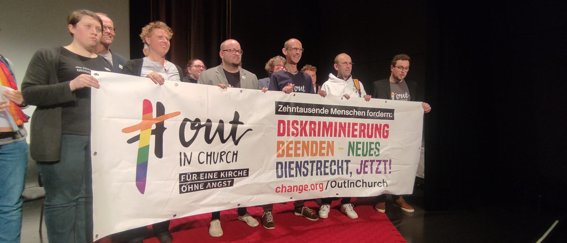 En Allemagne, l'opération #outinchurch a fait changer les règles d'emploi au sein de l'Eglise | © Raphael Rauch