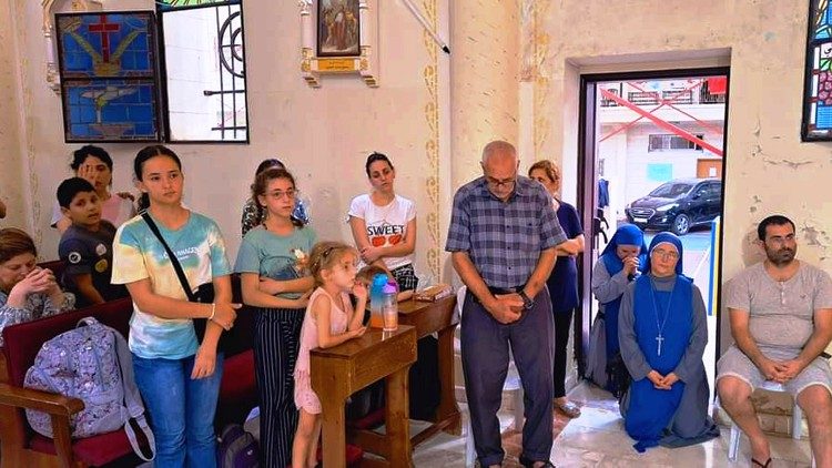 Fidèles rassemblés dans l'église catholique assiégée de Gaza | © Aide à l'Eglise en Détresse ACN