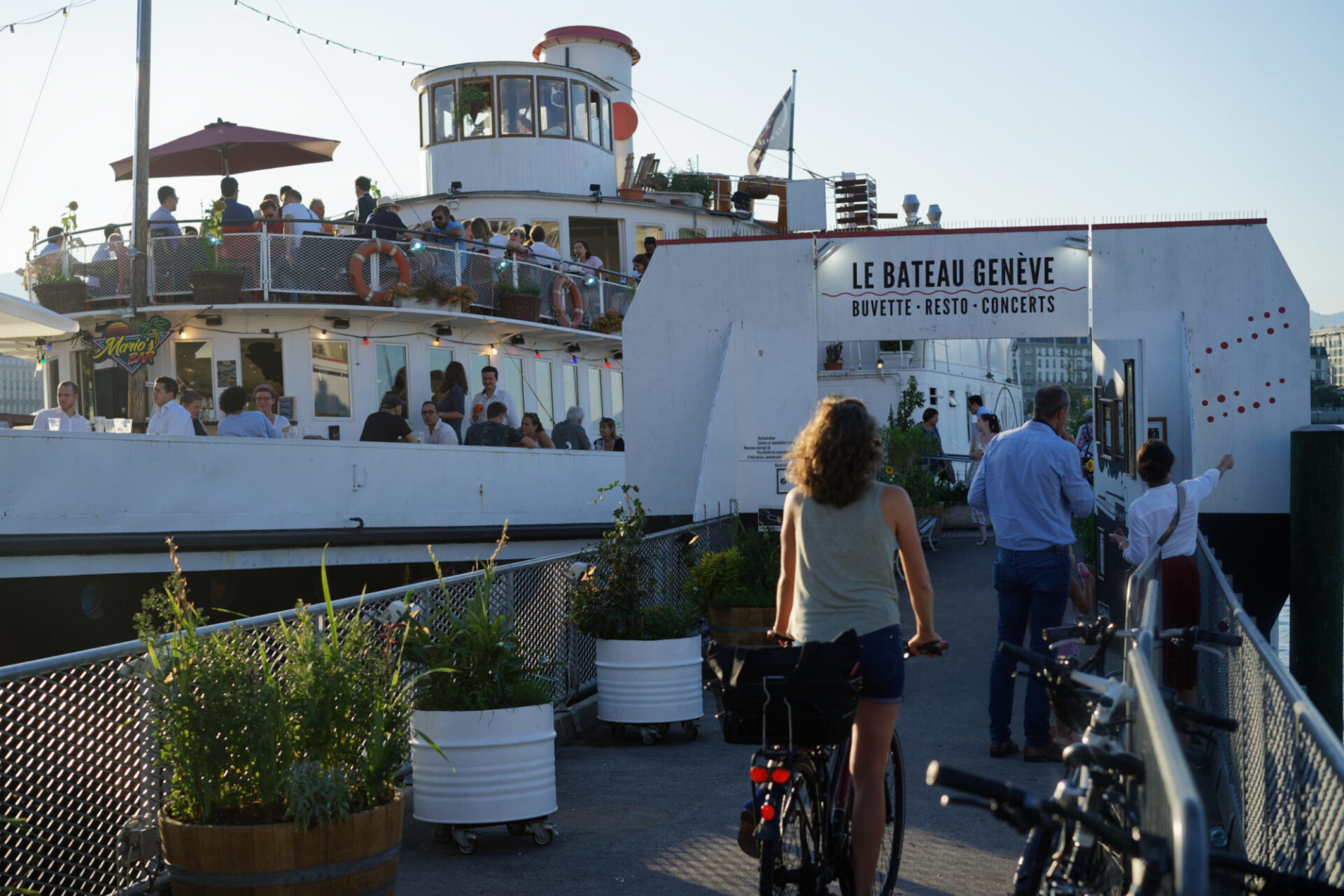 Le bateau "Genève" est amarré au quai  Gustave-Ador depuis 1974 | © "Association le bateau Genève