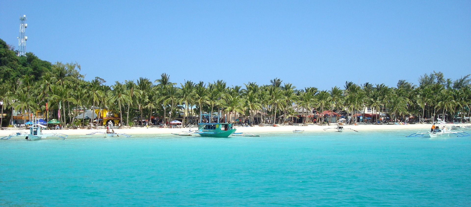 L'île de Borocay, aux Philippines, est très prisée par les touristes | © Pixabay