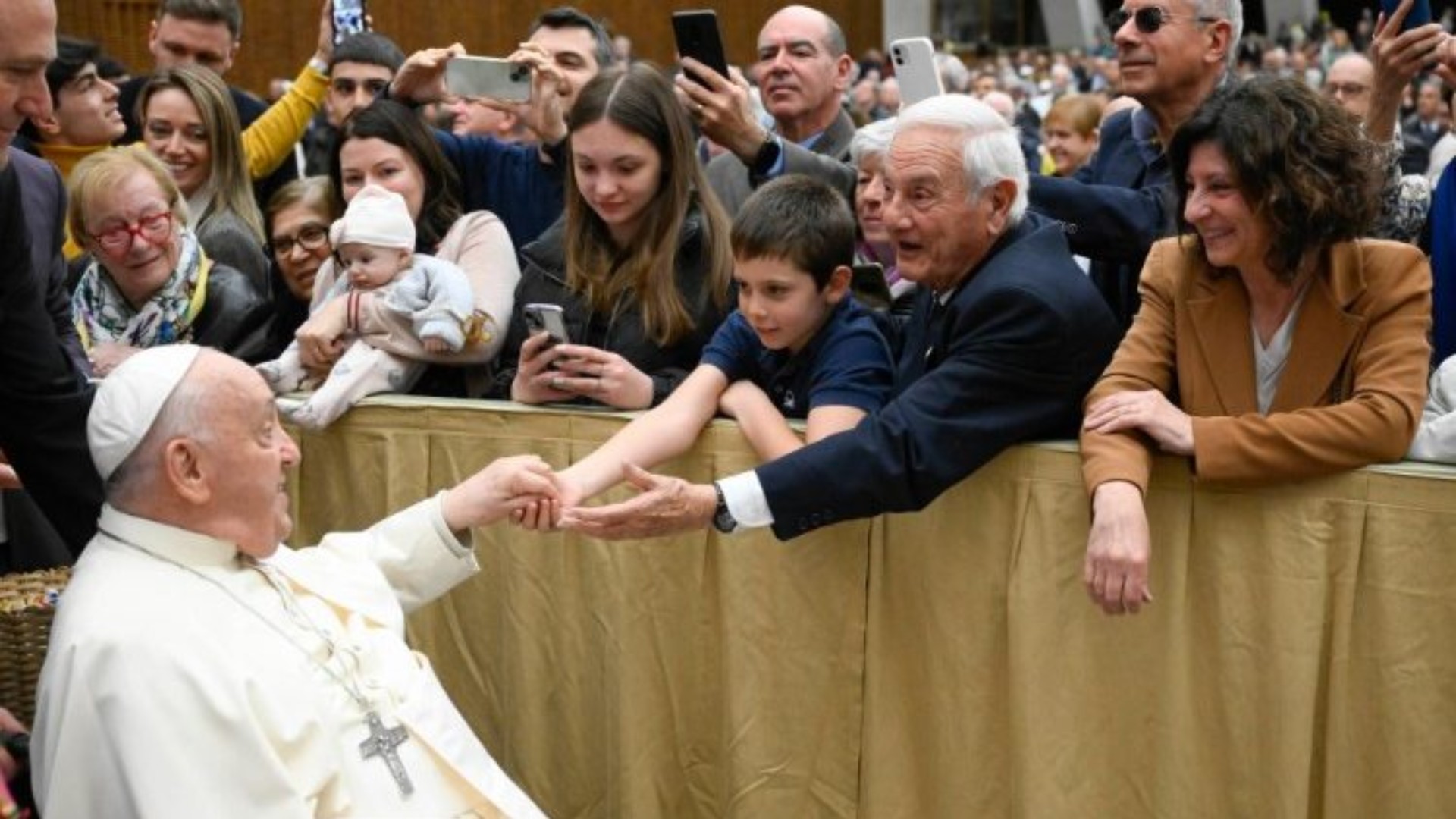 Le pape François lors de la rencontre «La caresse et le sourire» | ©  Vatican Media