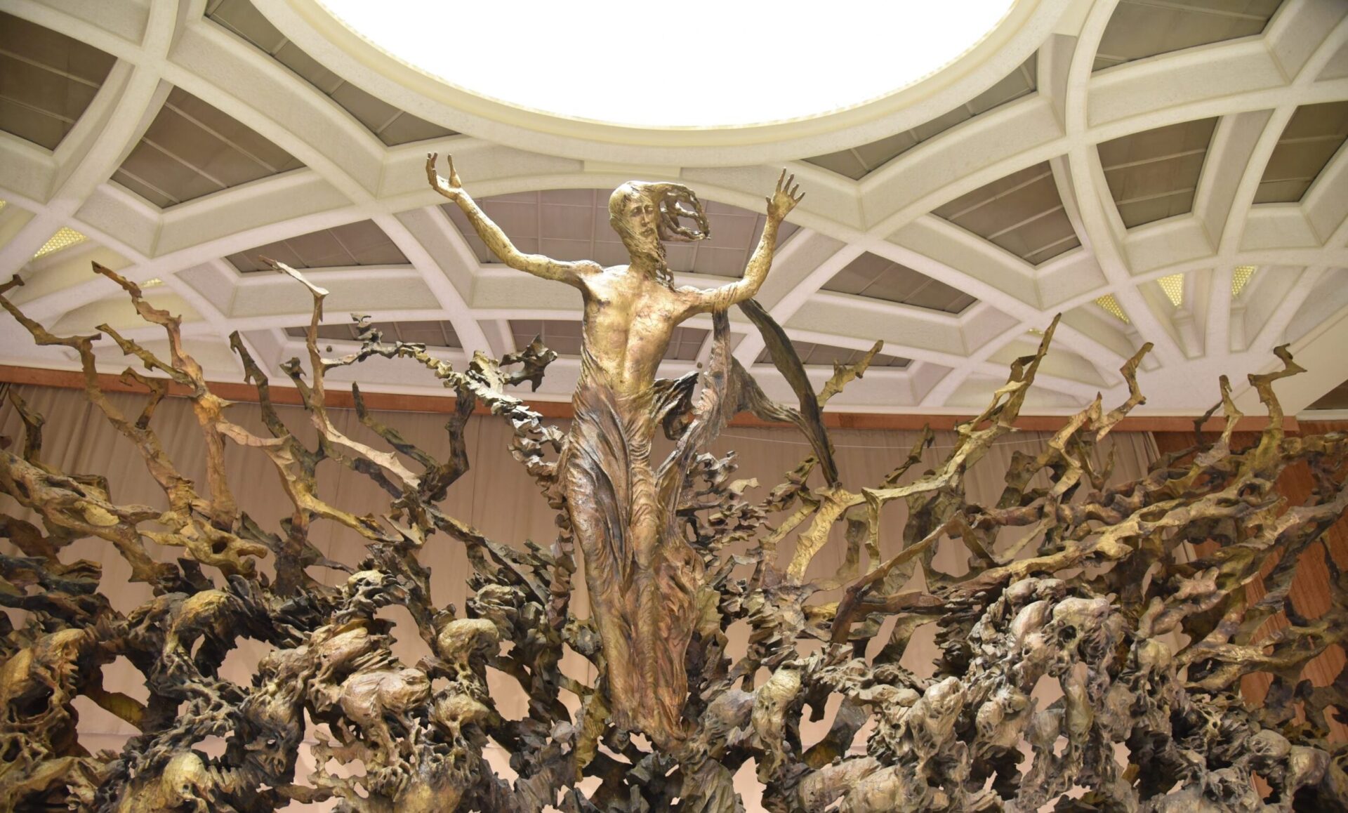 "Résurrection" de l'artiste italien Pericle Fazzini, Salle Paul VI du Vatican © Bernard Litzler