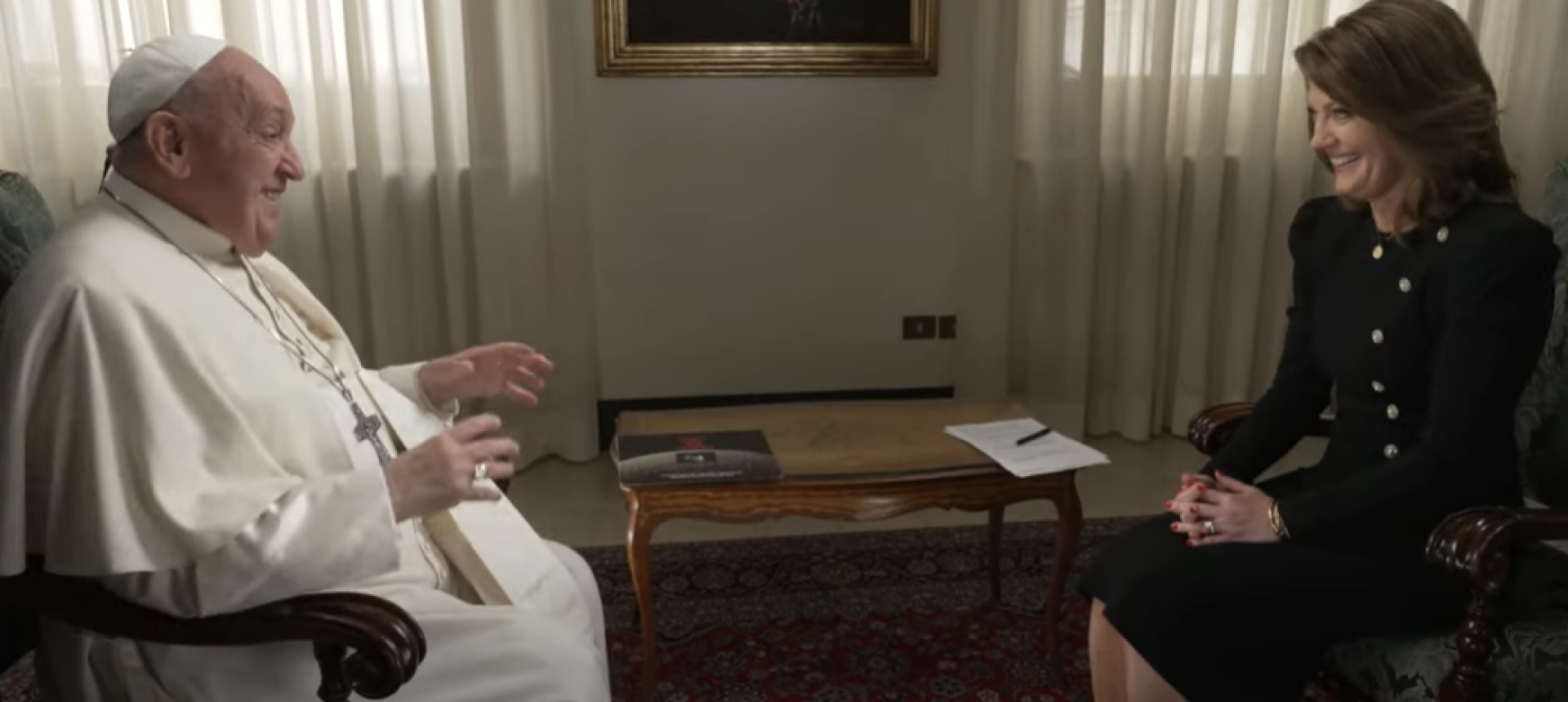 Le pape François lors d'un entretien diffusé le 19 mai 2024 par CBS | capture d'écran CBS
