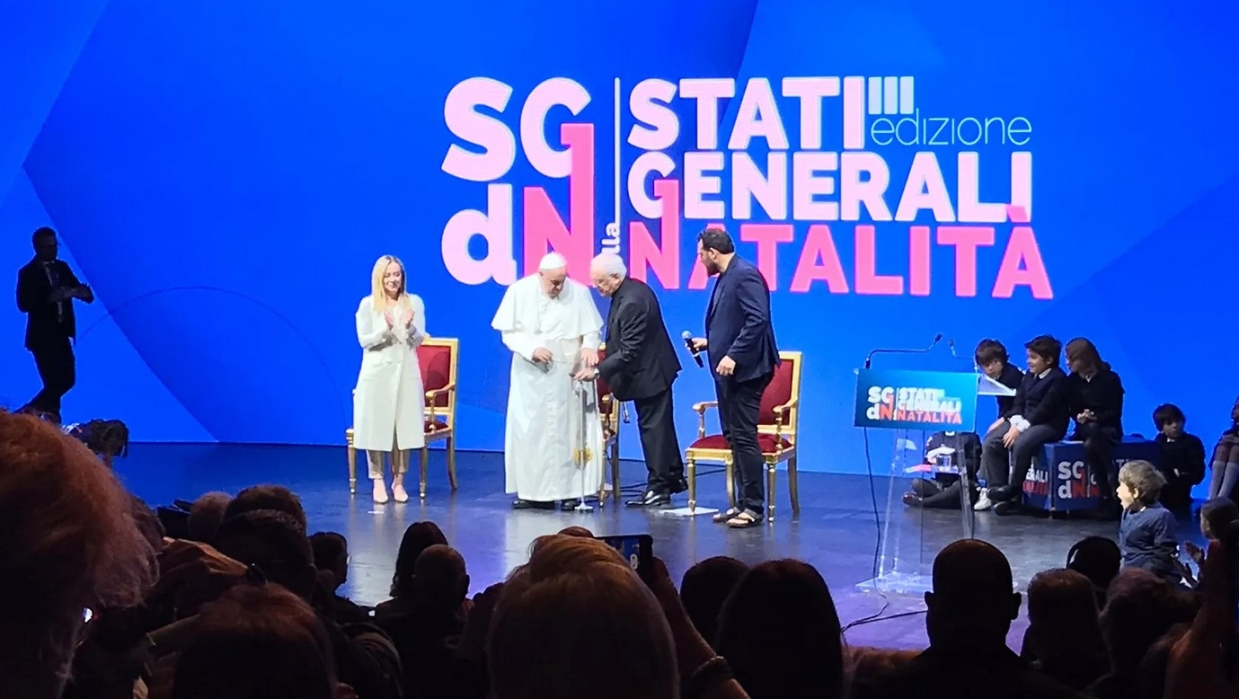 Le pape François et Giorgia Meloni aux États généraux de la natalité, 12 mai 2023 © Camille Dalmas/I.MEDIA