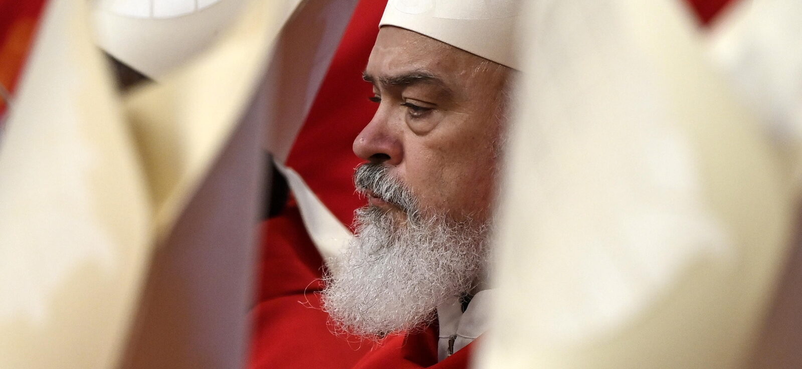 Le cardinal Dominique Mathieu est archevêque de Téhéran depuis 2021 | Photo: aux funérailles du pape François à Rome ©  EPA/RICCARDO ANTIMIANI/Keystone