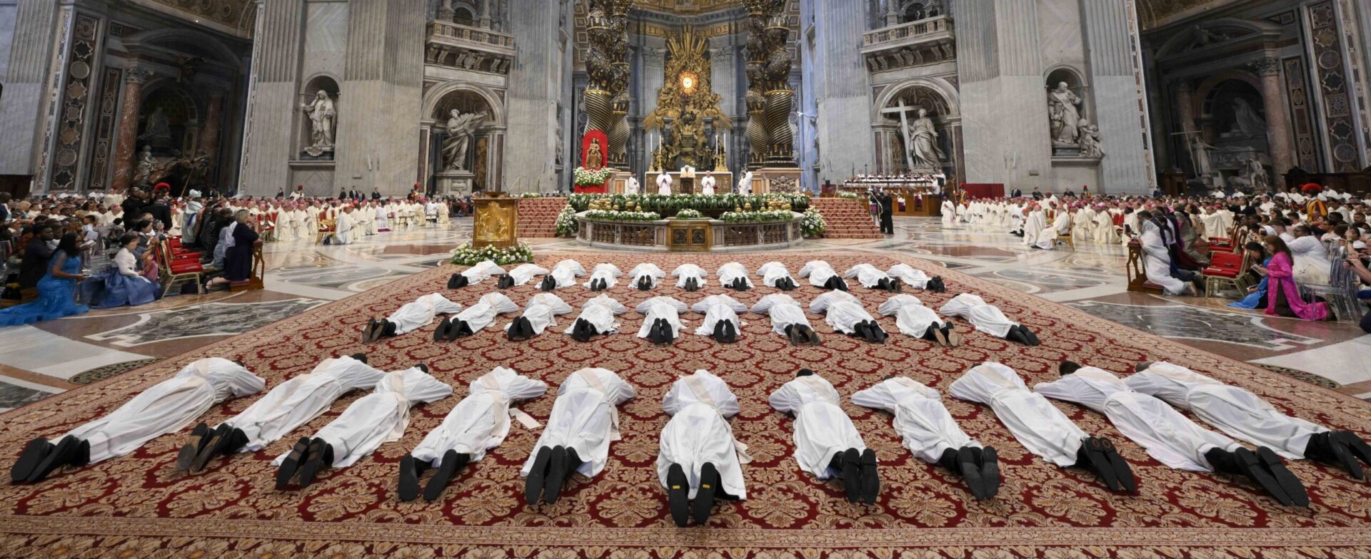 Trente deux prêtres du monde entier ont été ordonnés le 27 juin 2025 dans la Basilique St-Pierre | © Vatican Media