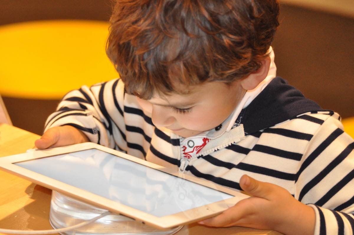 L’Unesco conseille de ne pas utiliser les outils d’IA en classe avant l’âge de 13 ans | © Photo illustration pxhere.com