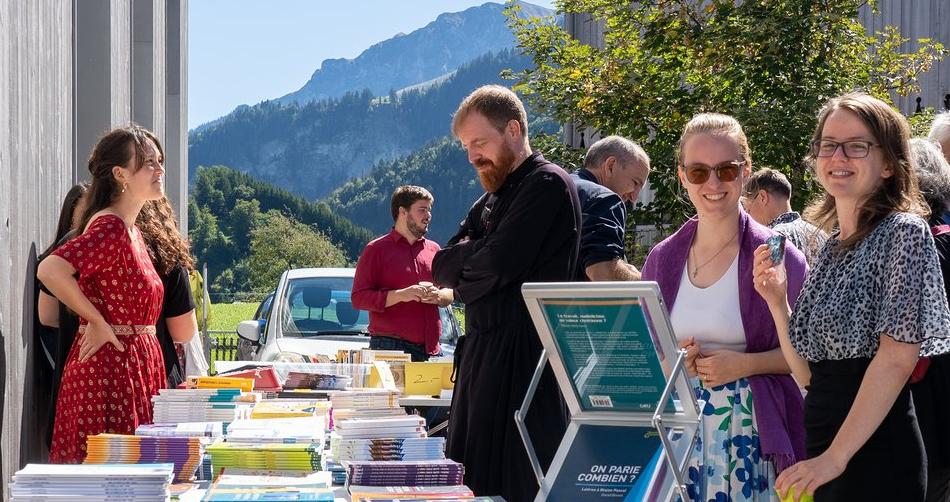 Les membres des Groupes Bibliques des Écoles et Universités (GBEU) de Suisse romande se rencontrent régulièrement lors des camps FORUM | photo d'illustration © gbeu.ch