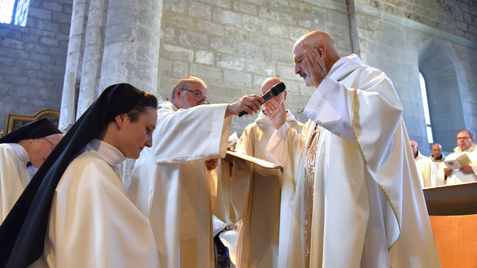 La bénédiction abbatiale de Sœur Marie-Agnès Berger s'est déroulée le 11 juillet 2025 dans l'Abbaye de la Maigrauge | © Raphaël Zbinden
