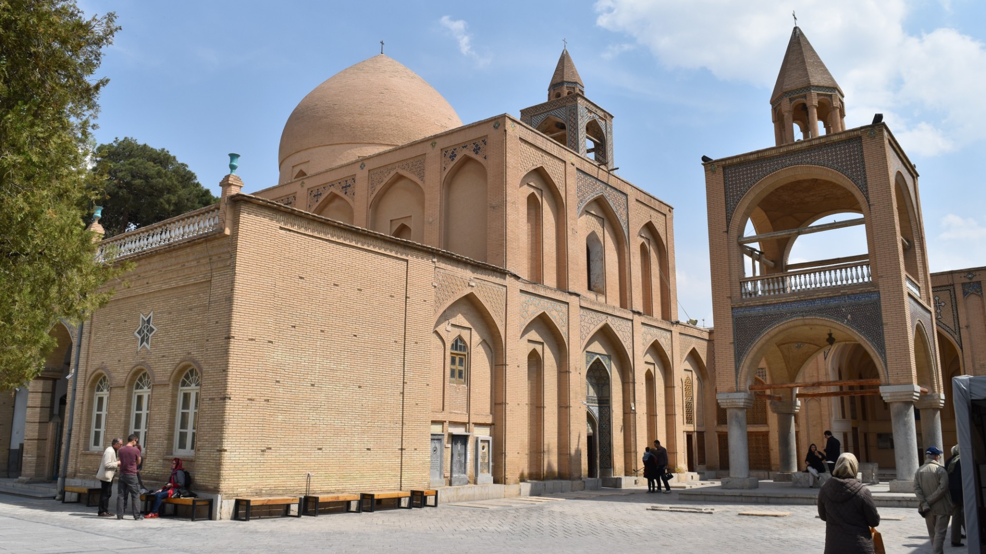 La cathédrale arménienne Saint-Sauveur, à Ispahan | © Jacques Berset