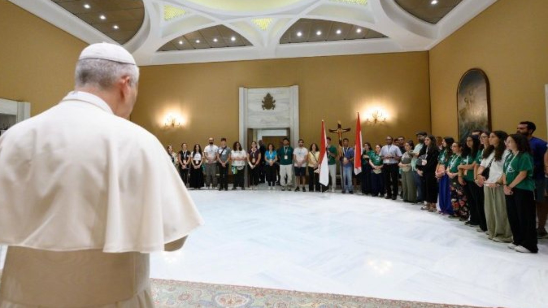 Le pape reçoit le groupe des jeunes Egyptiens qui pleurent le décès de Pascale Rafic | © Vatican Media
