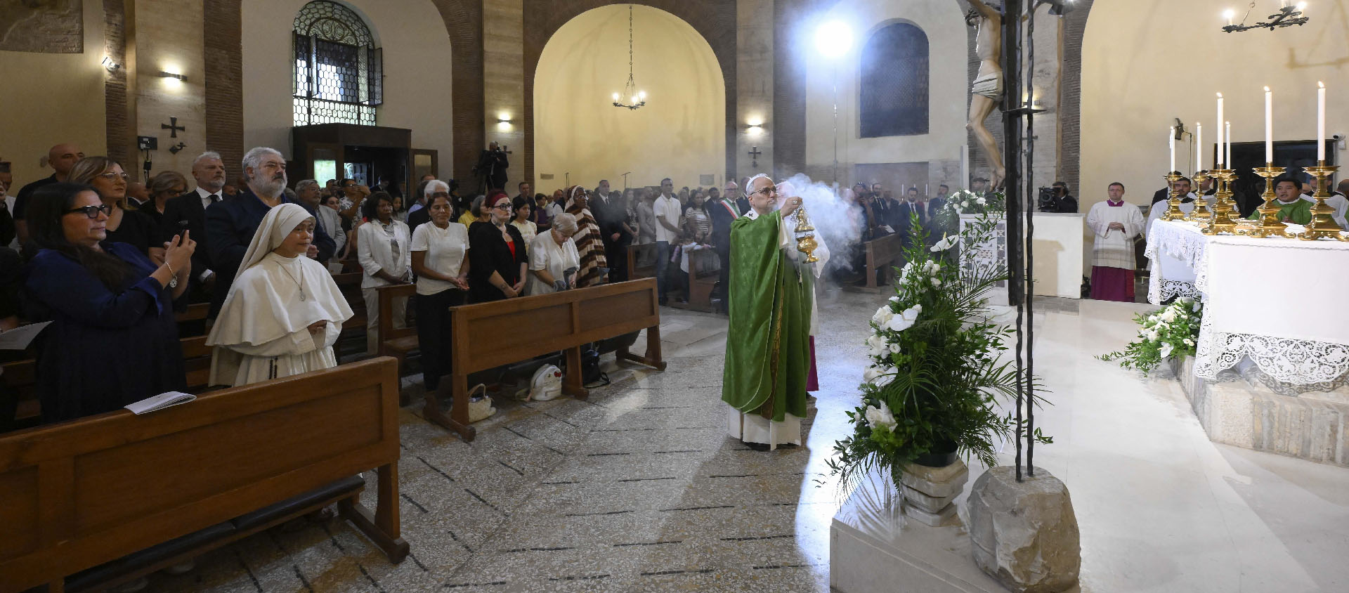 Durant la messe, le pape a remercié ceux qui s’engagent à «porter le feu de la charité» auprès des plus vulnérables | © Vatican Media