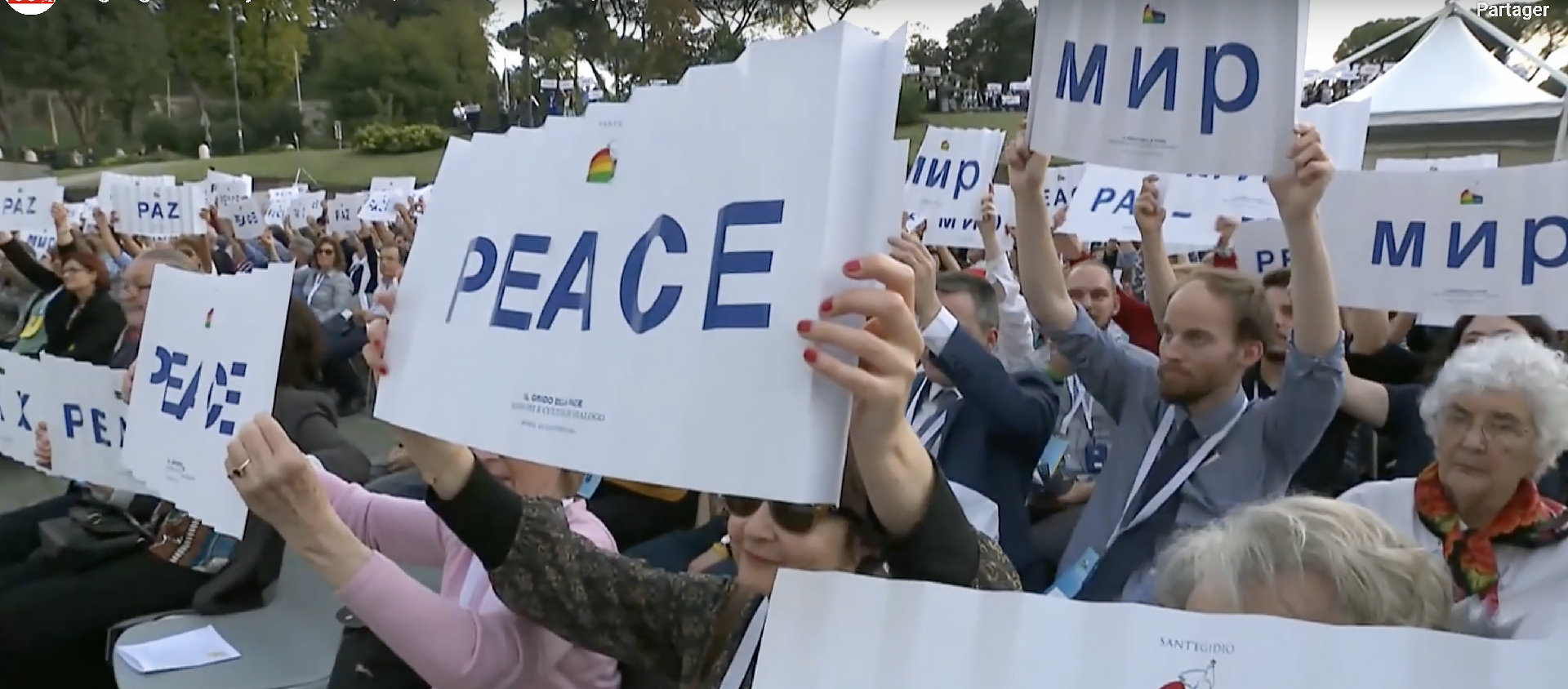 Pour une "paix désarmante". Photo: manifestation devant le Colisée en 2023 | © Vatican Media/capture-écran