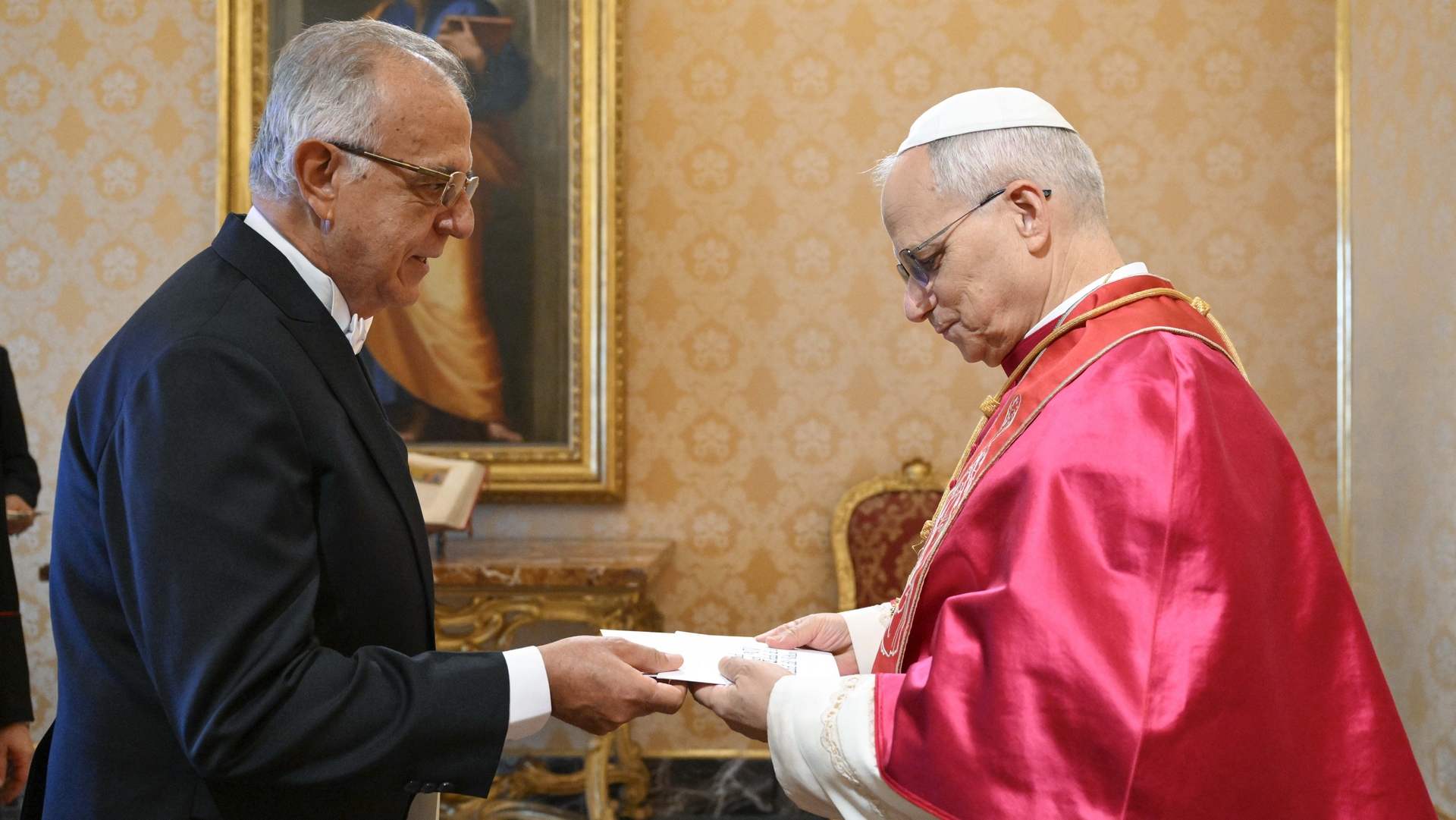 Léon XIV a reçu le nouvel ambassadeur de Colombie près le Saint-Siège, Iván Velásquez Gómez | © Vatican Media