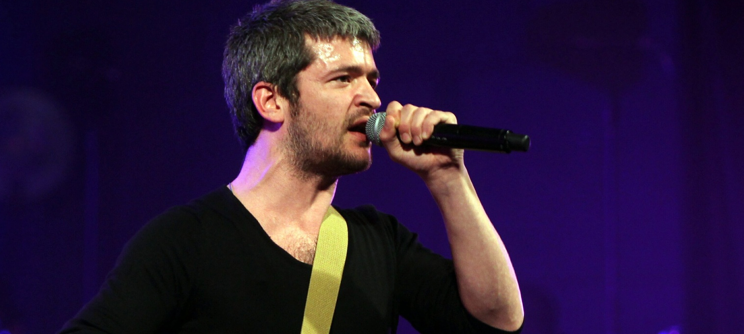 Le chanteur Grégoire a signé la musique de la comédie musicale "Bernadette" | © PHOTOPQR/LE DAUPHINE/Jean Francois SOUCHET/Keystone