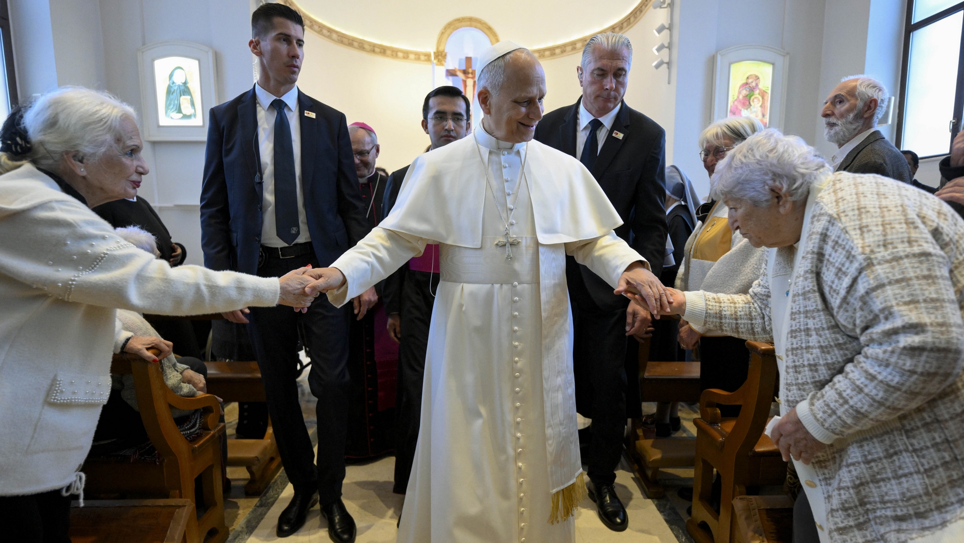 Le pape Léon XIV visite une maison de personnes âgées à Istanbul |Vatican Media