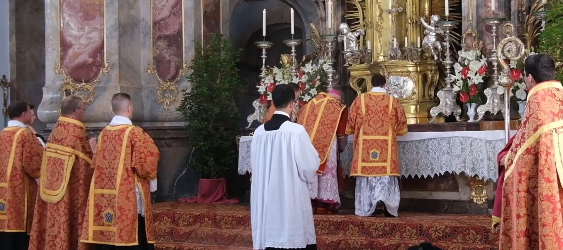 La célébration de la messe en rite extraordinaire pourrait à l'avenir être plus facile |  capture d'écran Youtube
