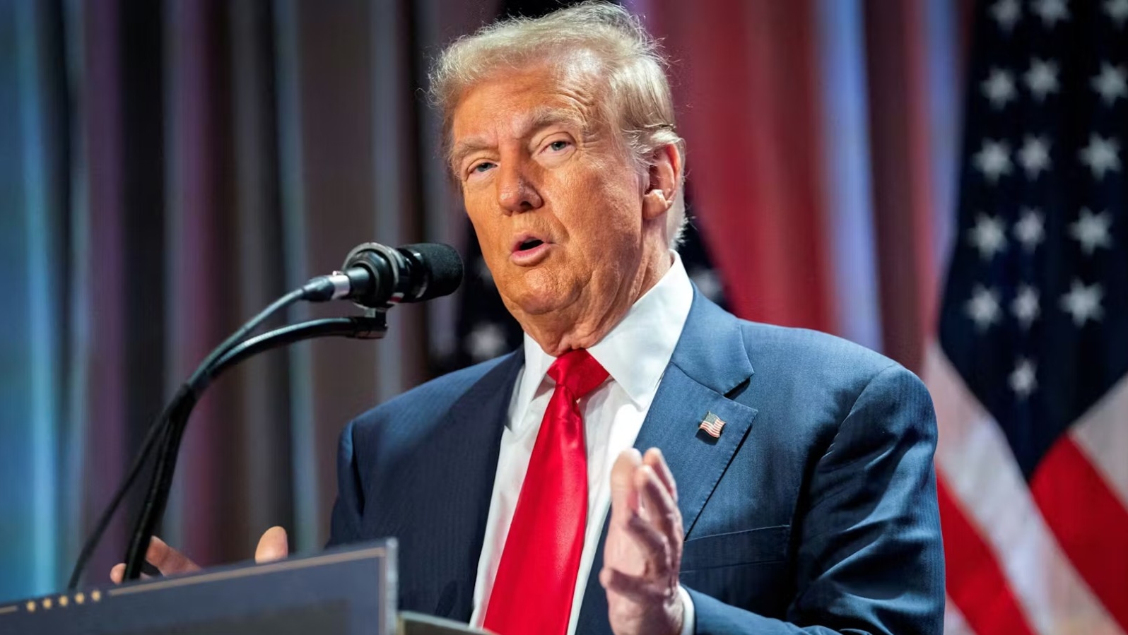 Donald Trump prend volontiers des allures de prédicateur | CC-BY-SA-4.0