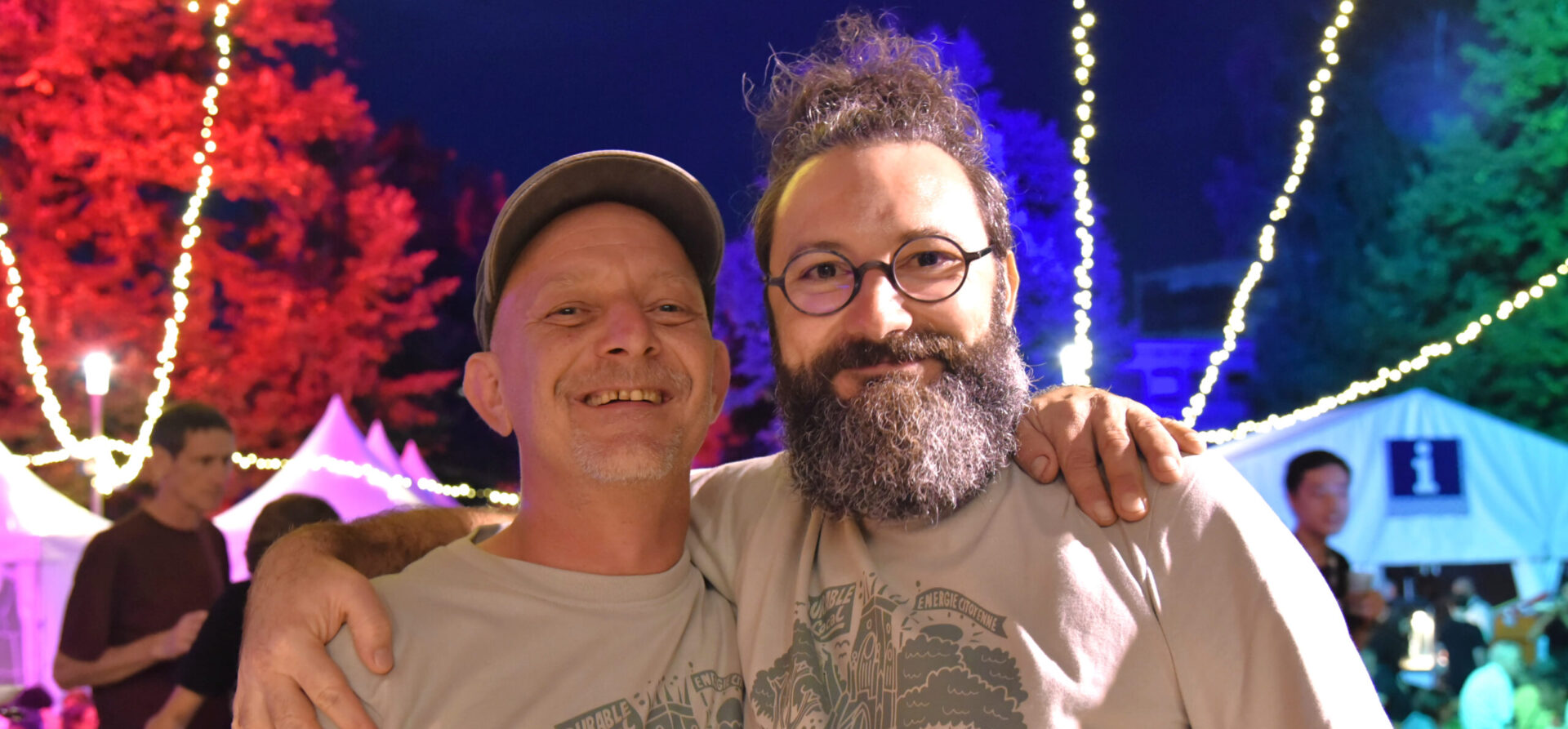 Florentin-Adrian Craciun (à d.) a été nommé membre du CE Écologie du diocèse de LGF | à g. l'agent pastoral pour le Deutschfreiburg Christian Link © Raphaël Zbinden