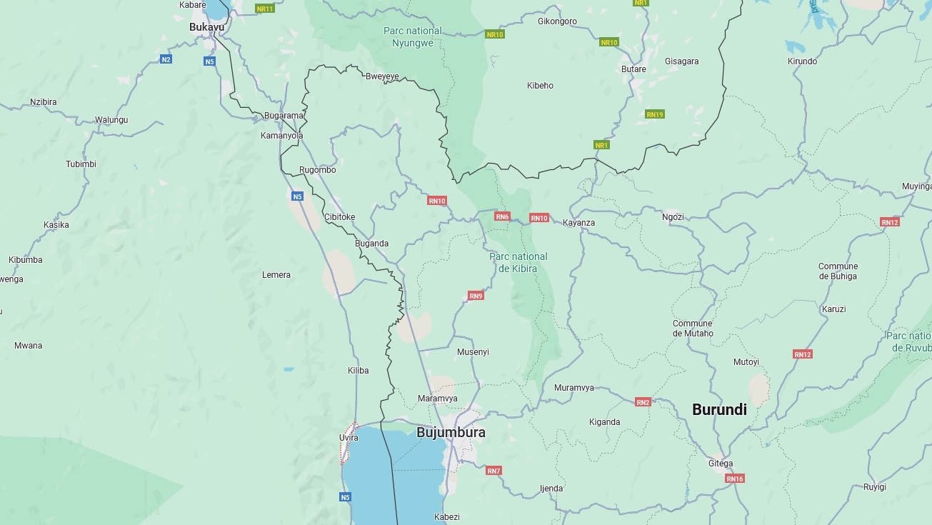 Uvira, tout au nord du lac Tanganyka est proche du Burundi | google maps