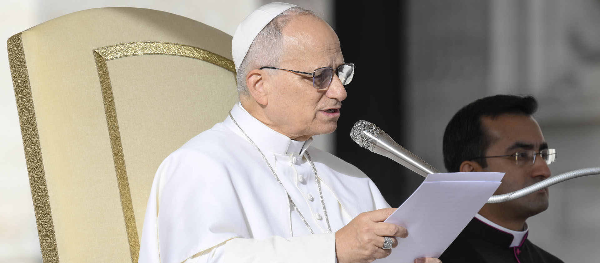 Le pape prie le Seigneur d’accueillir les défunts dans Sa demeure de paix et de lumière, a indiqué le cardinal Parolin | © Vatican Media