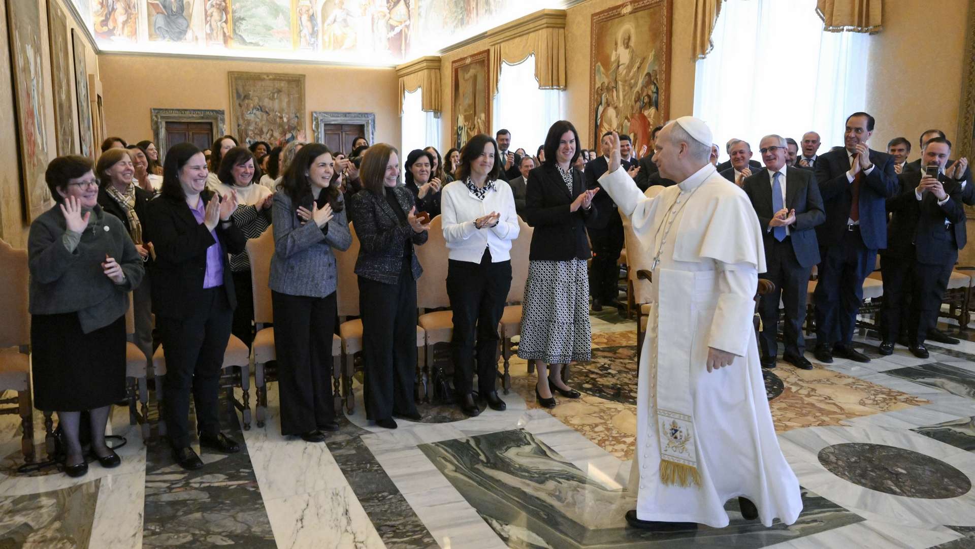 Le pape Léon XIV salue les consacrés de Regnum Christi | Vatican Media