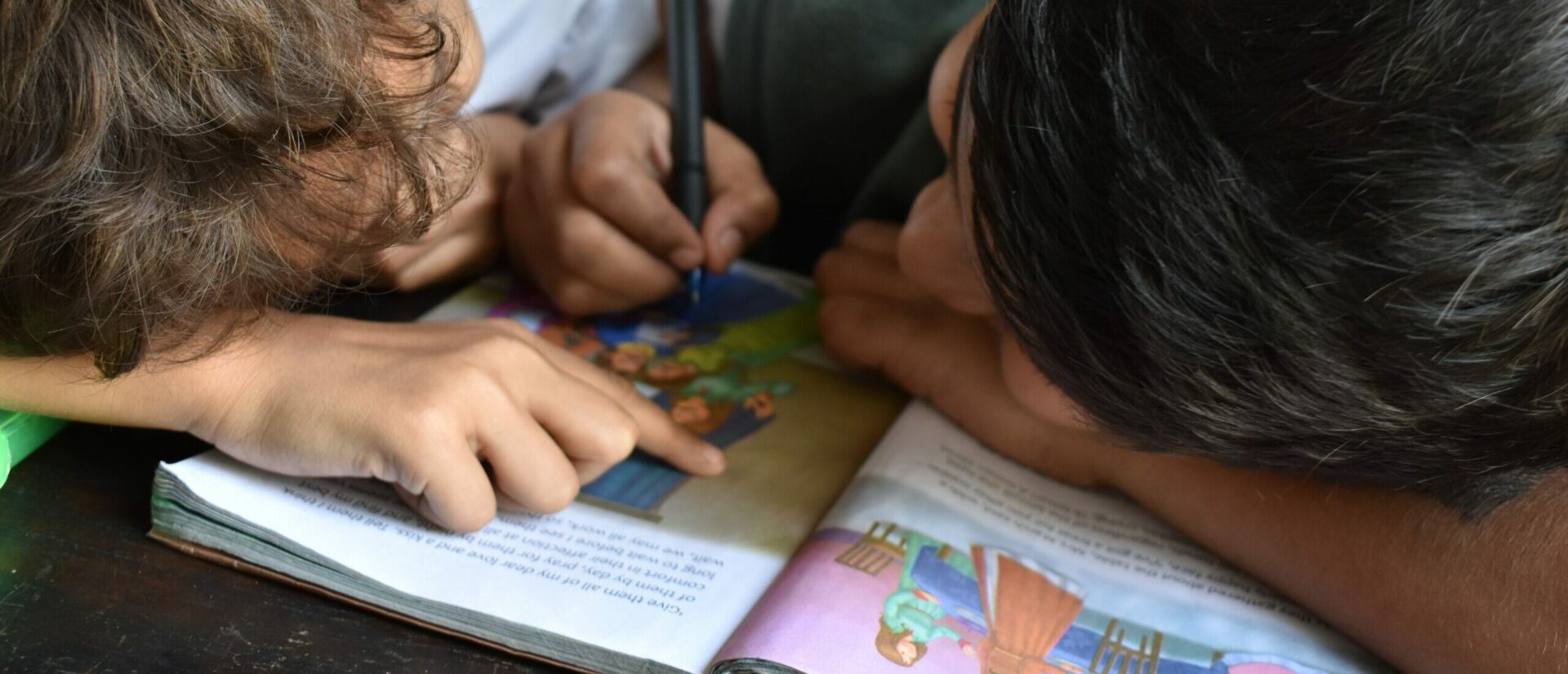 Intégrer les parents dans la catéchèse n'est pas toujours facile en Europe | © Andrew Ebrahim / Unsplash