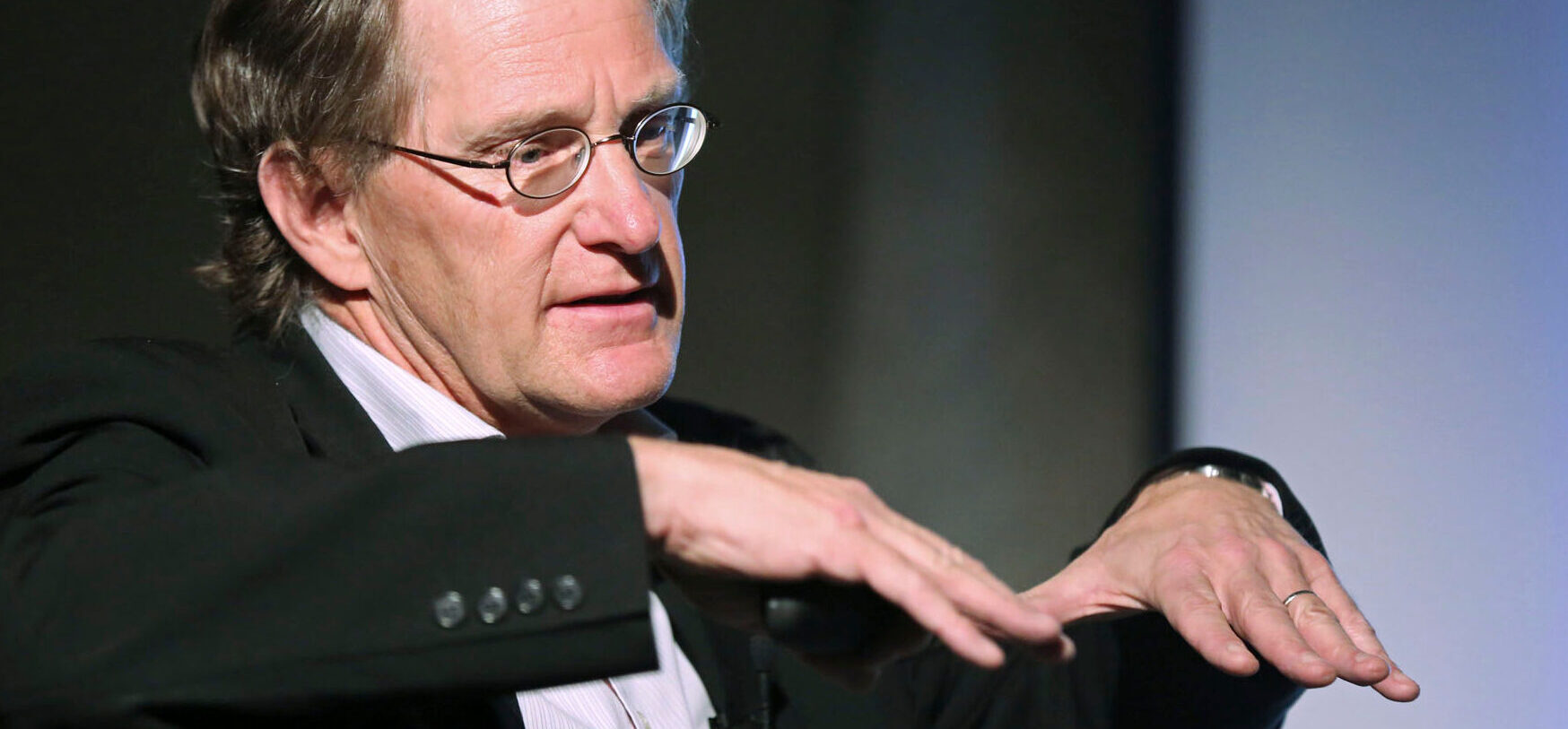 Le philosophe François-Xavier Putallaz est convaincu des bénéfices de l'idée de loi naturelle pour la société | photo prise à Sion en 2017 © Bernard Hallet