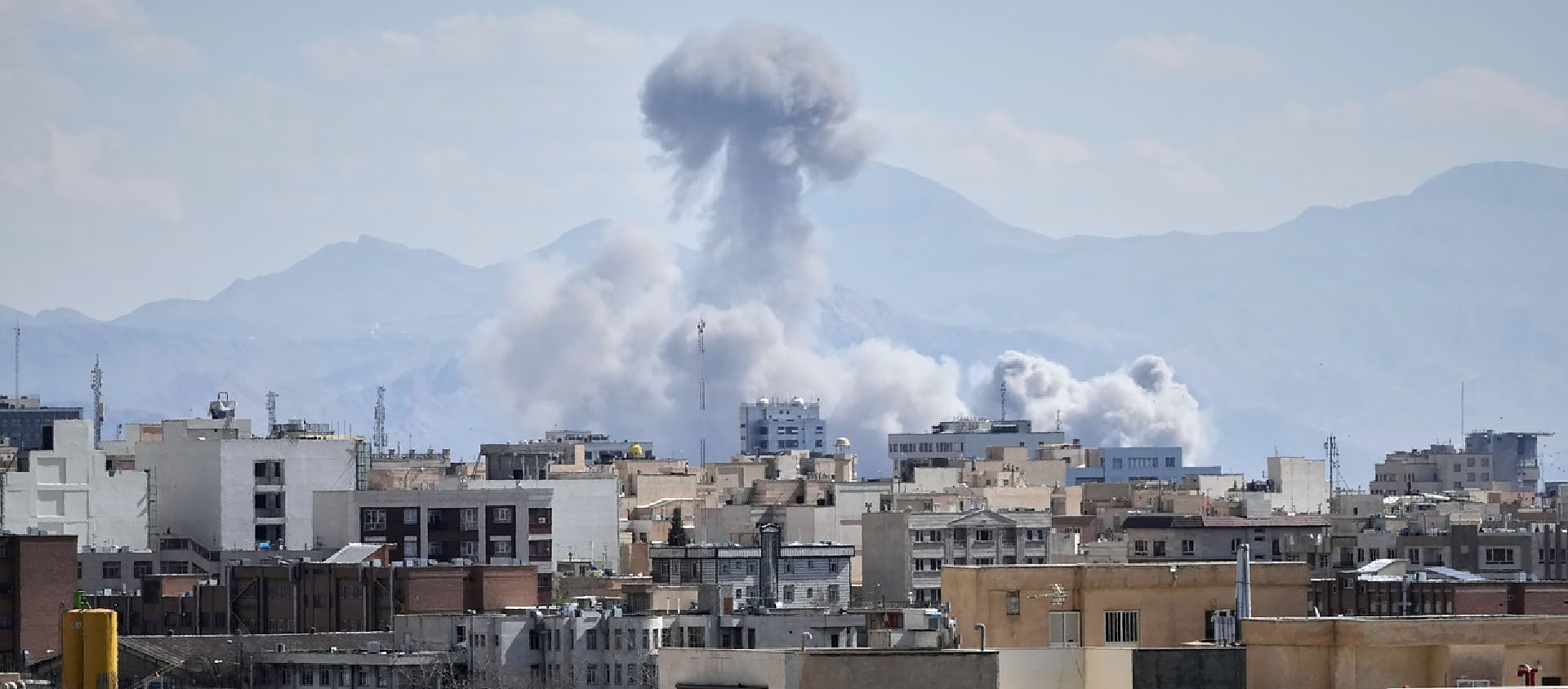 Téhéran,le 1er mars, où les frappes israéliennes et américaines se pouruivent | © Keystone/AP Photo/Vahid Salemi