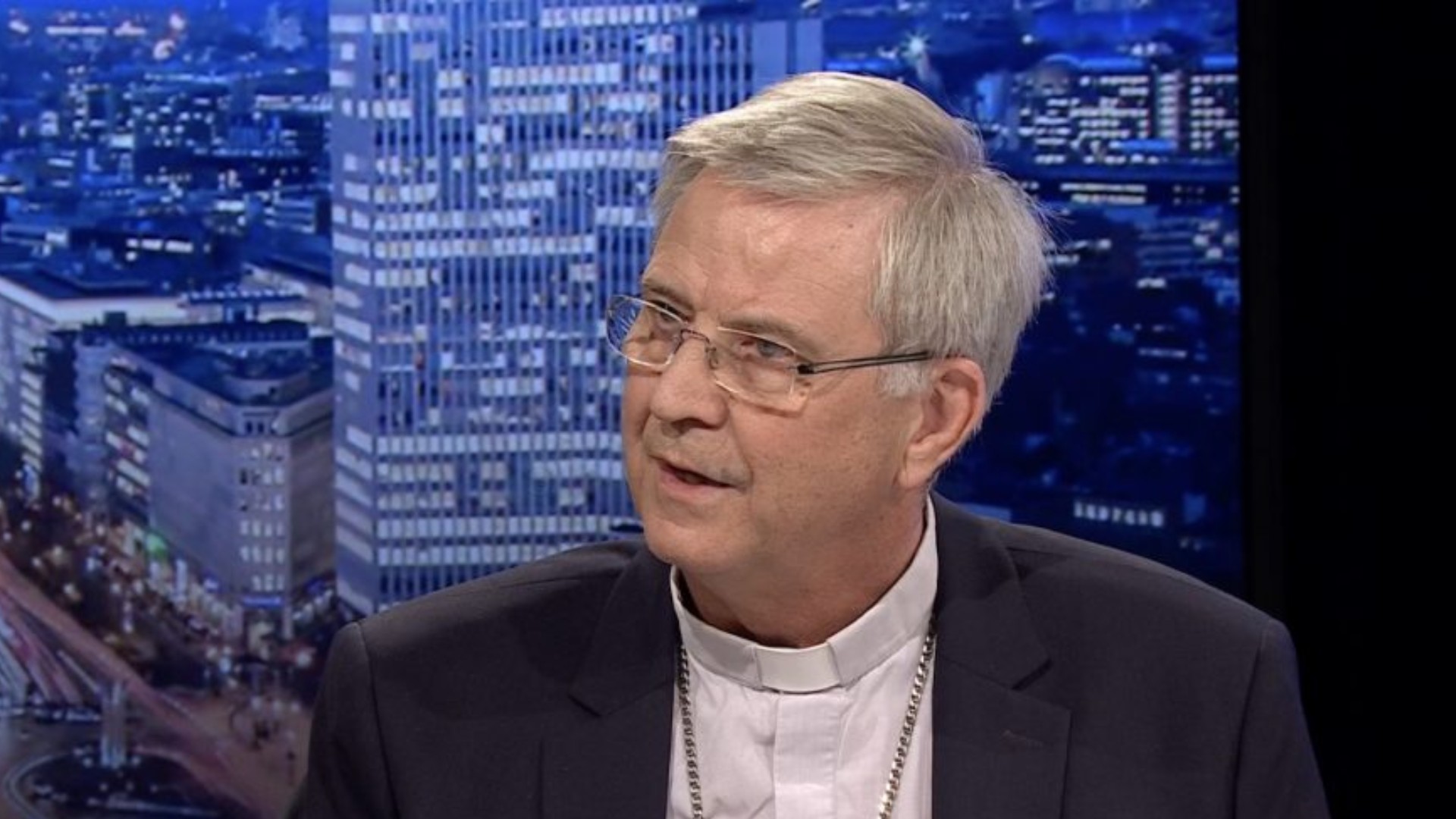 Mgr Bonny veut ordonner prêtres des hommes mariés | capture d'écran VRT