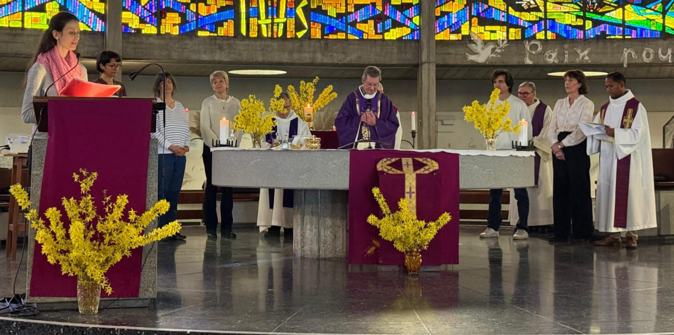 Messe d'envoi de la co-modération et de l'équipe pastorale de l'UP Plateau, le 8 mars 2026 en l'église Saint-Martin d'Onex | © ECR