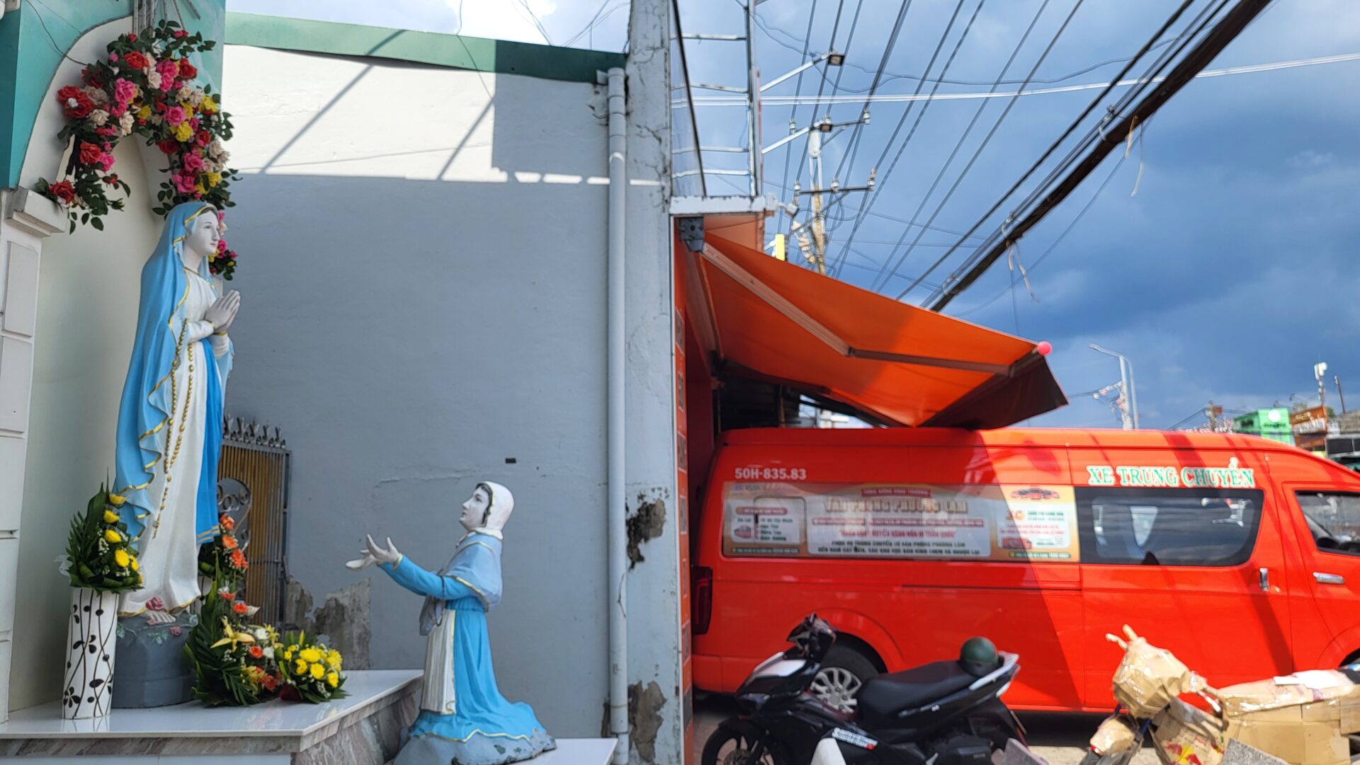 Au Vietnam, près de 7% de la population est catholique. 
Oratoire, sud du pays | © Lucienne Bittar