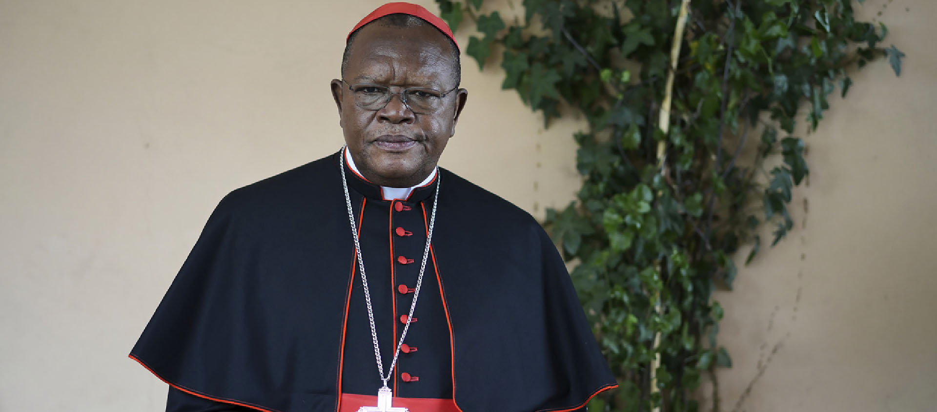 "François a été un vrai pasteur", estime le cardinal Ambongo, ici en mai 2025 | © Keystone/AP photo