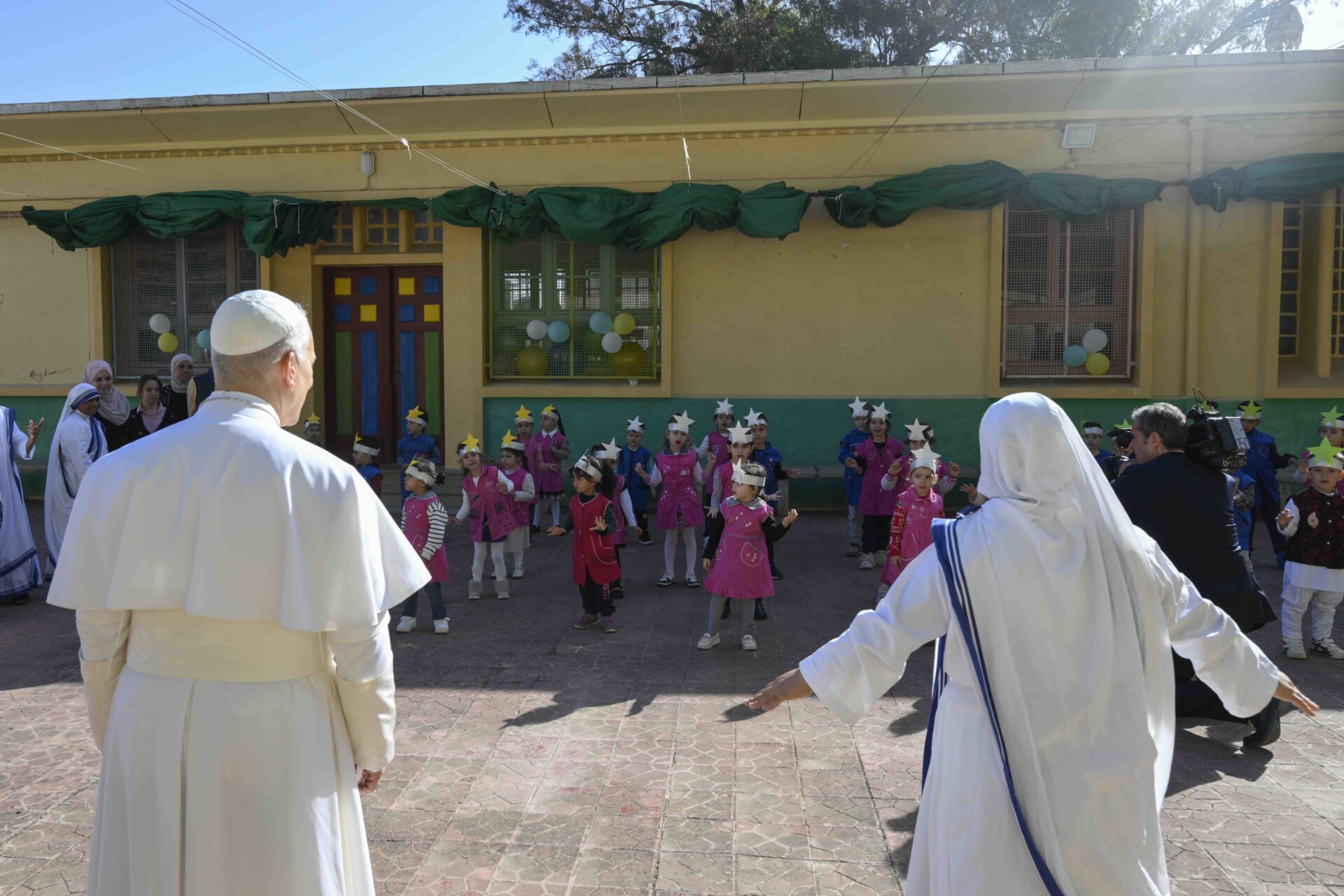Spectacle des enfants de la crèche Notre-Dame d’Afrique pour le pape Léon XIV, Algérie, 15 avril 2026 | © Vatican Media