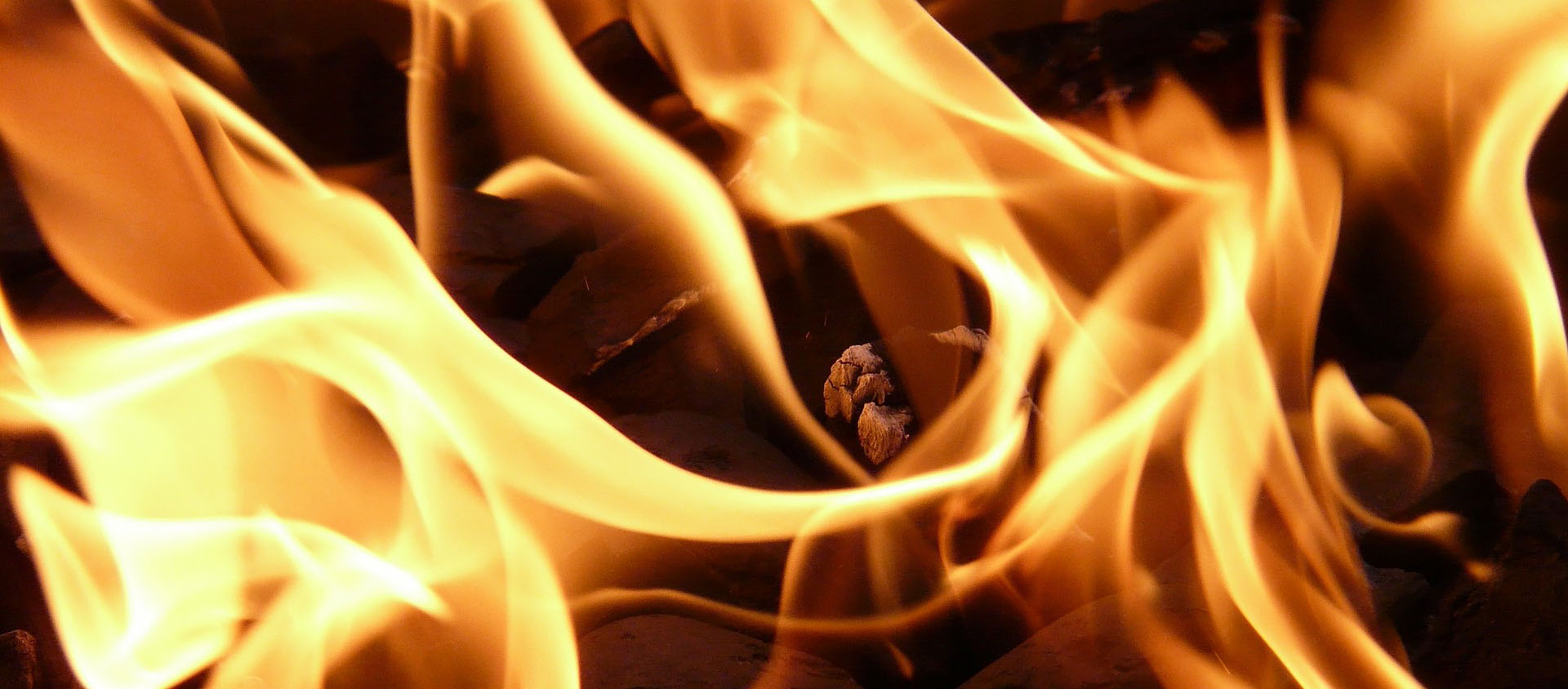 Le feu est un des symboles de Pâques | pixabay